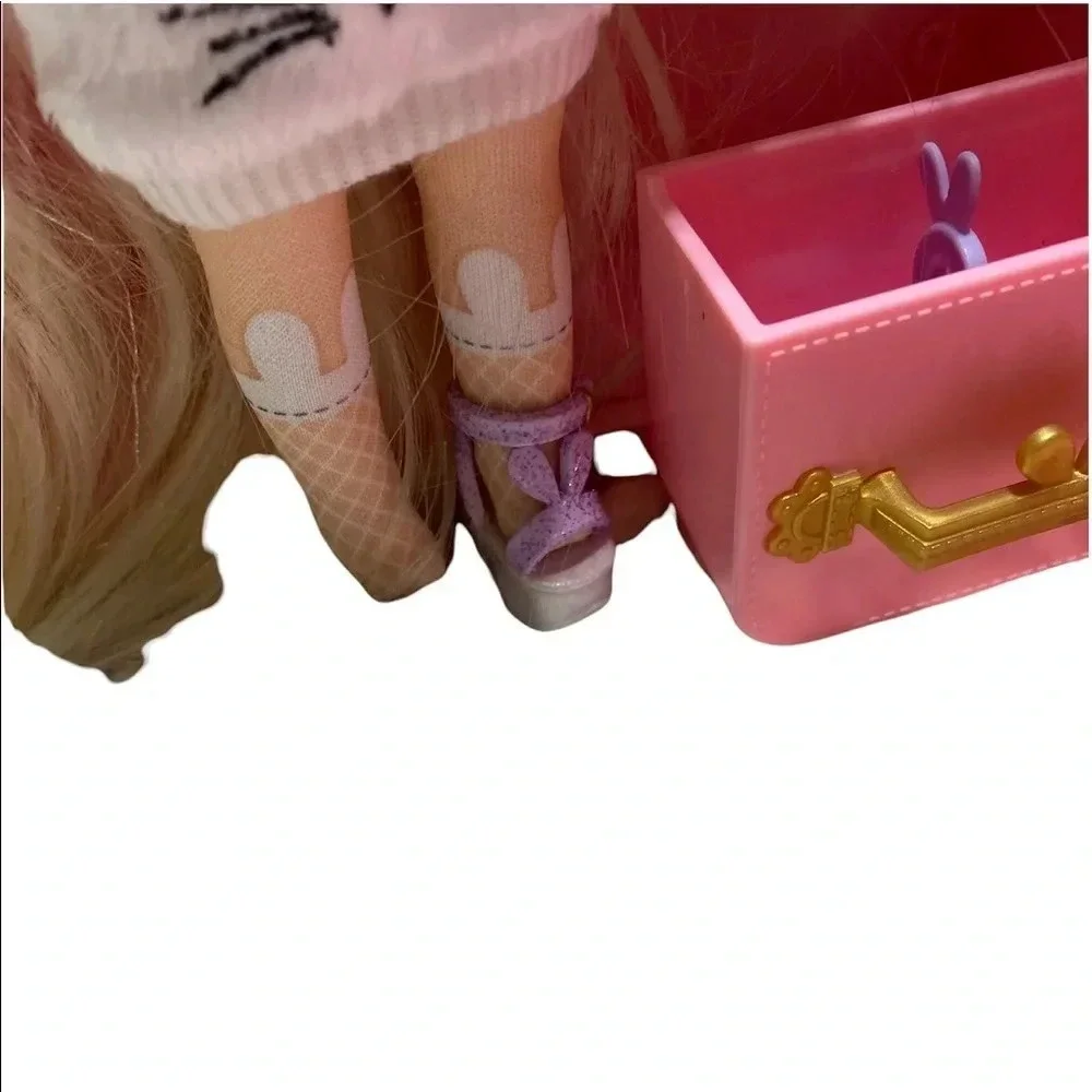 NA!NA!NA! Surprise 3-in-1 Backpack Bedroom Bunny Playset W/Limited Editi…